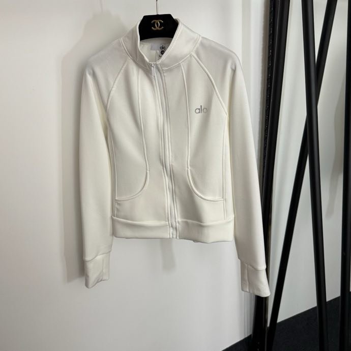 Костюм спортивный женский фото 2