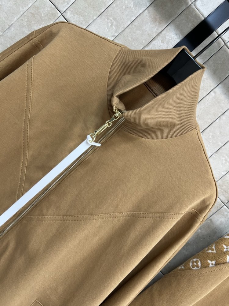 Костюм спортивный женский фото 2