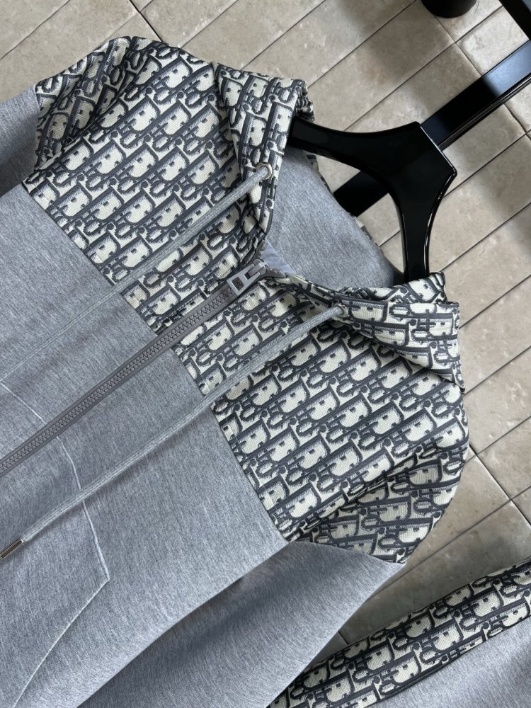 Костюм спортивний жіночий фото 2