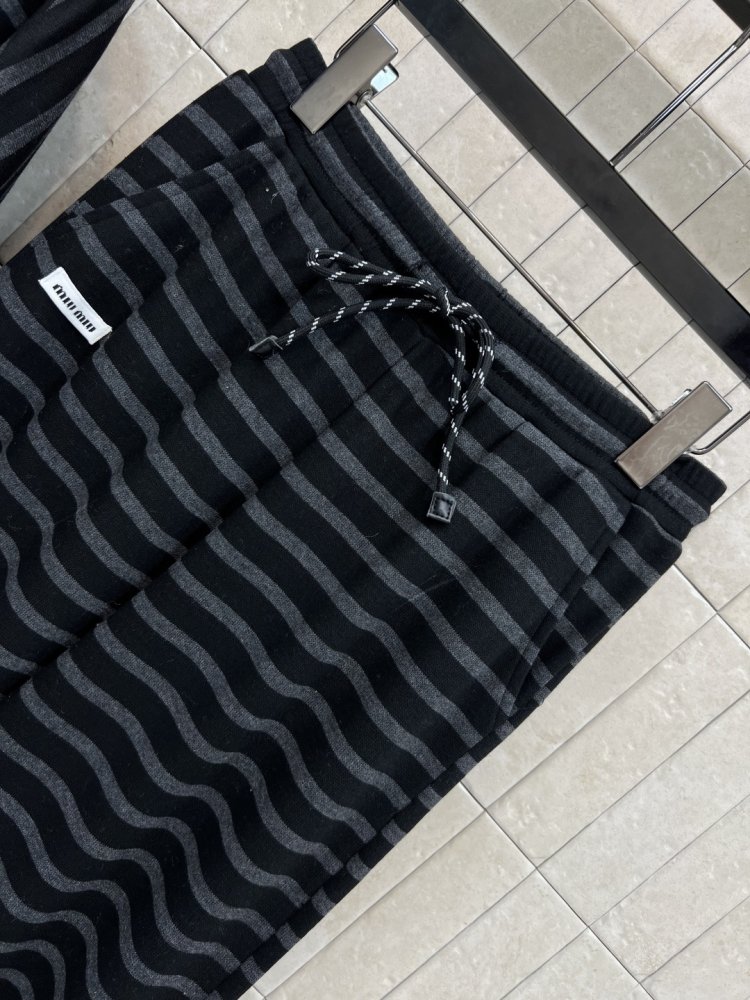 Костюм спортивный женский фото 2