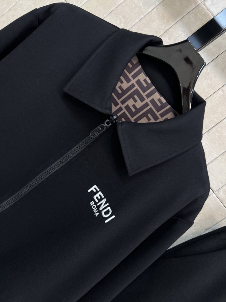 Костюм спортивный женский фото 2