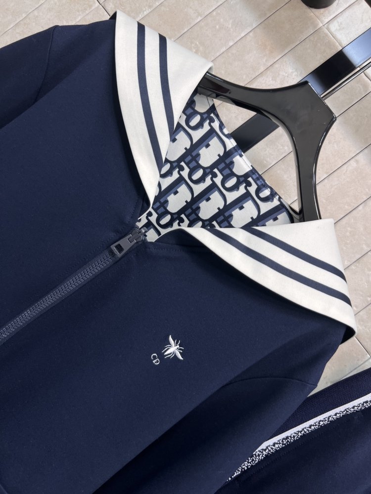 Костюм спортивний жіночий фото 2