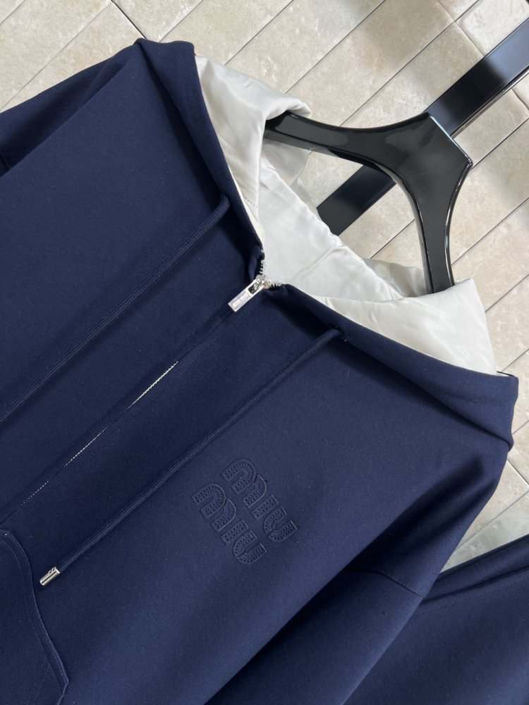 Костюм спортивний жіночий фото 2