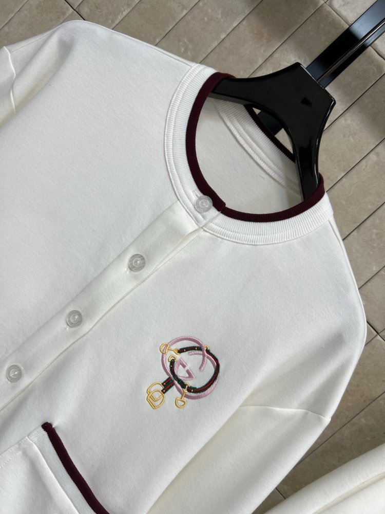 Костюм спортивный женский фото 2