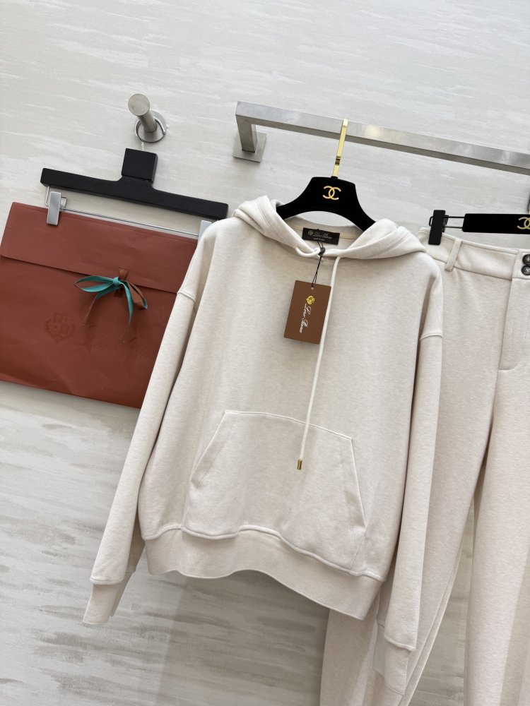 Costume sports female фото 2