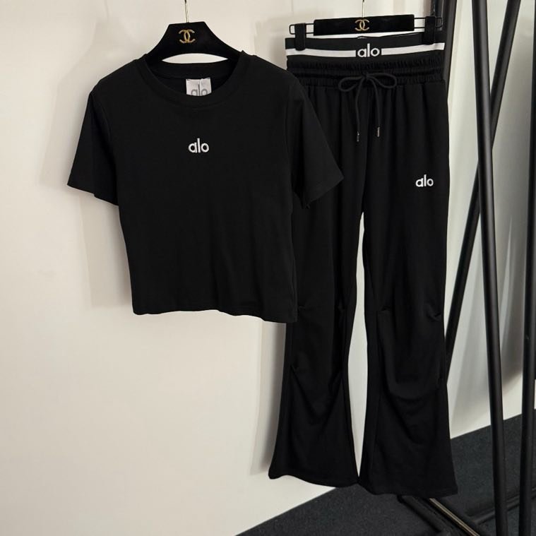 Костюм спортивный женский фото 3