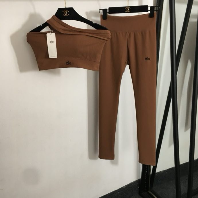 Костюм спортивный женский фото 4