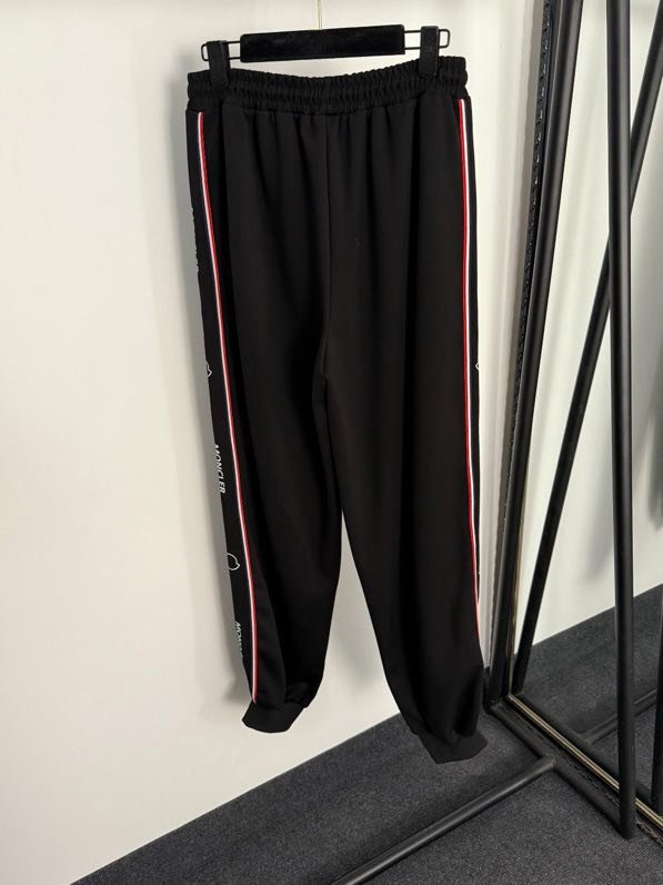 Костюм спортивний жіночий фото 4