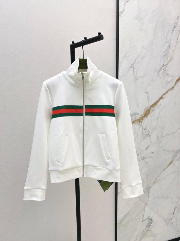 Костюм спортивный женский фото 4