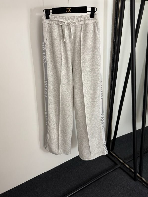 Костюм спортивный женский фото 4