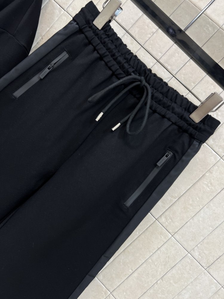 Костюм спортивный женский фото 4