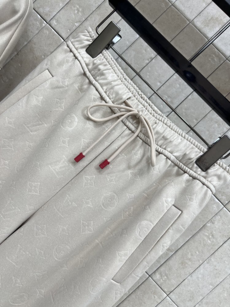 Костюм спортивный женский фото 4