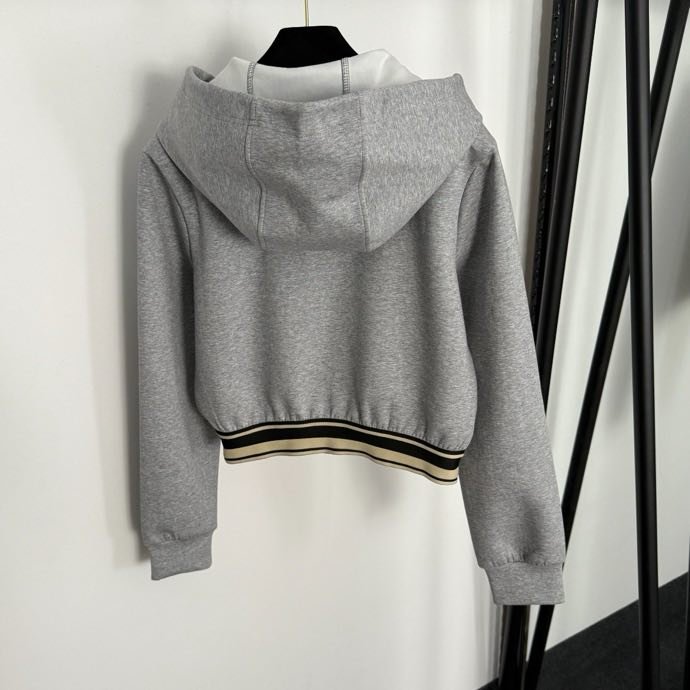 Костюм спортивный женский фото 4