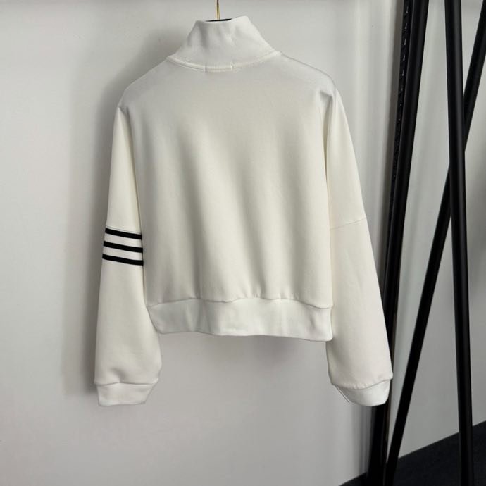 Costume sports female фото 4