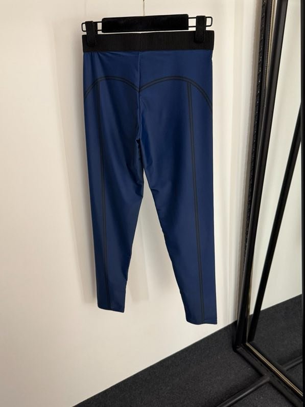 Костюм спортивный женский фото 5