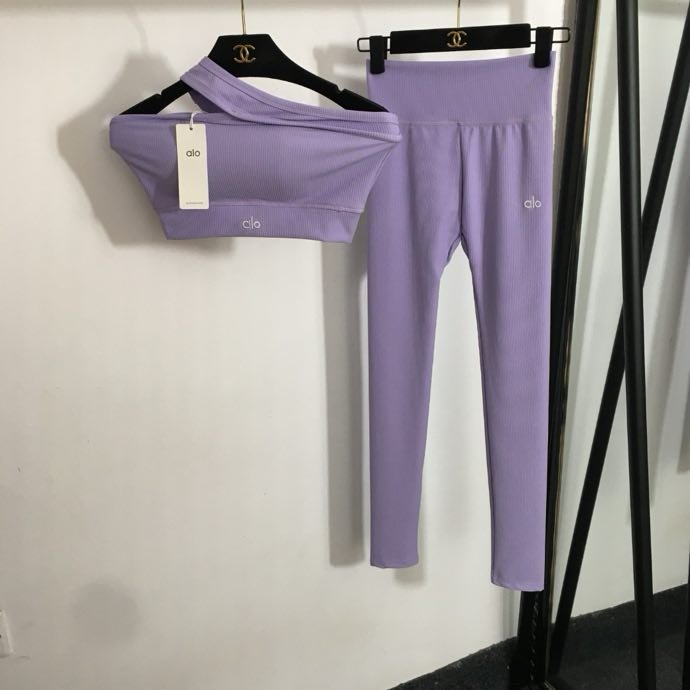 Костюм спортивный женский фото 5