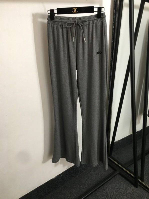 Костюм спортивный женский фото 5