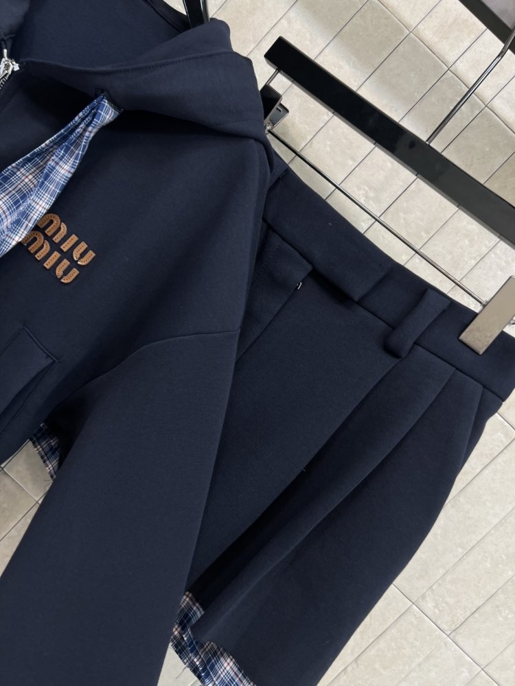 Костюм спортивный женский фото 5