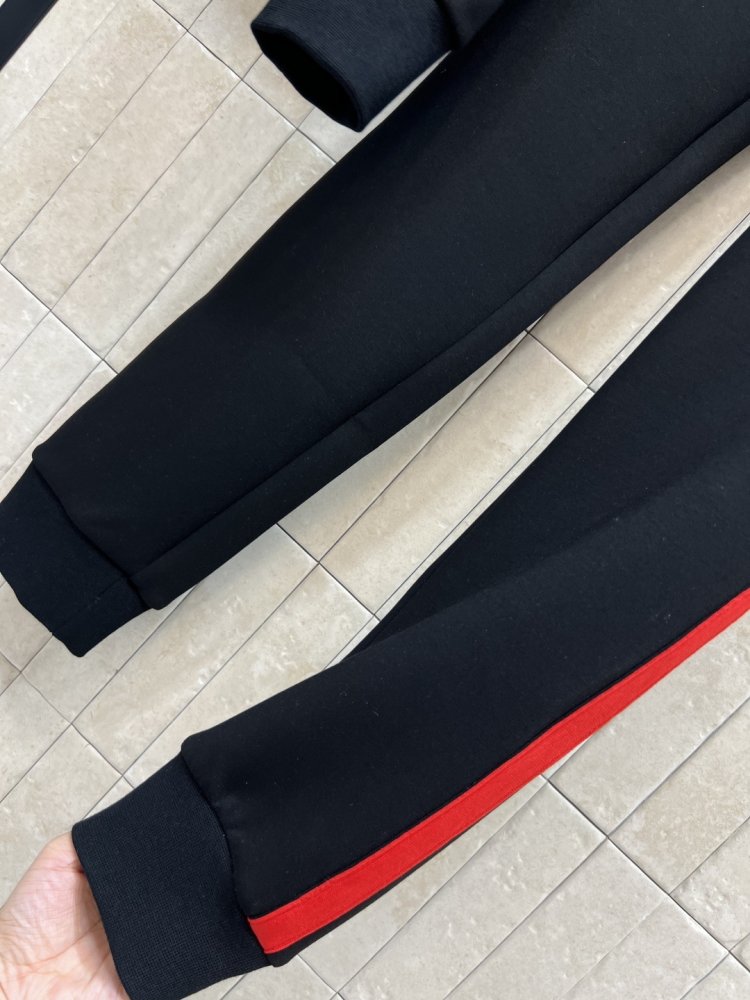 Костюм спортивный женский фото 5