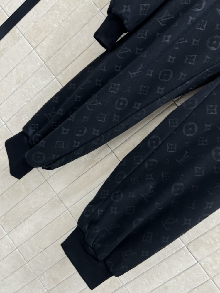 Костюм спортивный женский фото 5