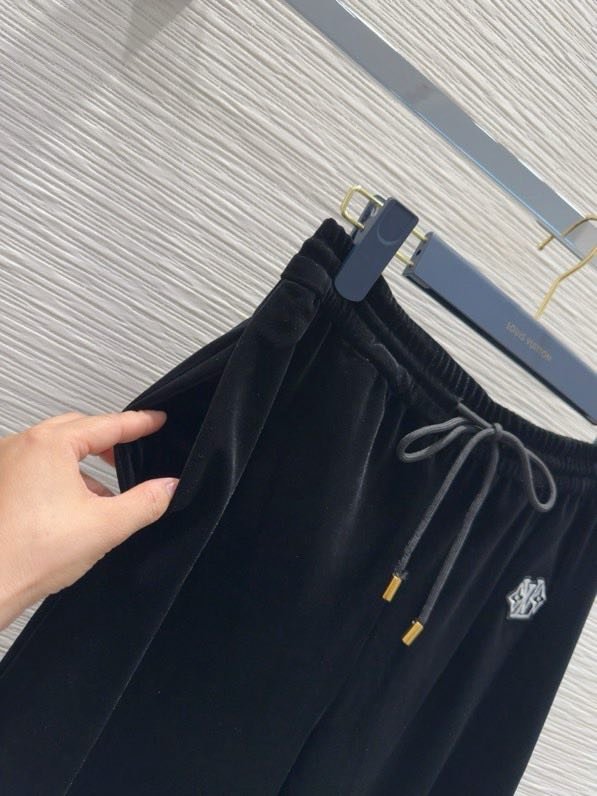 Костюм спортивный женский фото 5