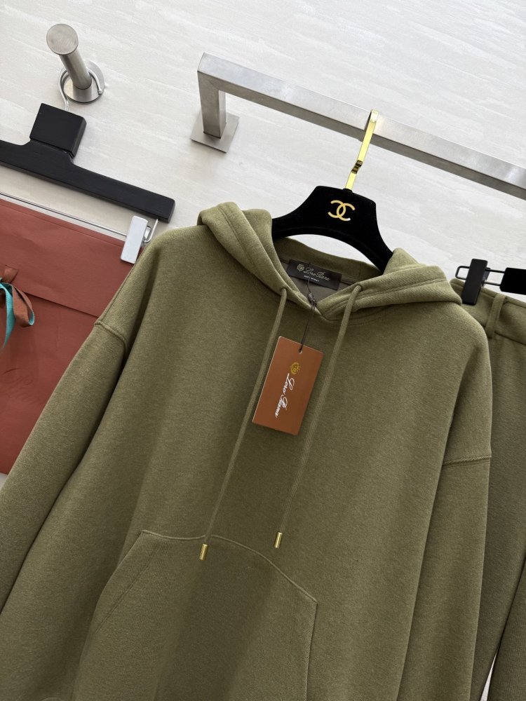 Костюм спортивный женский фото 5