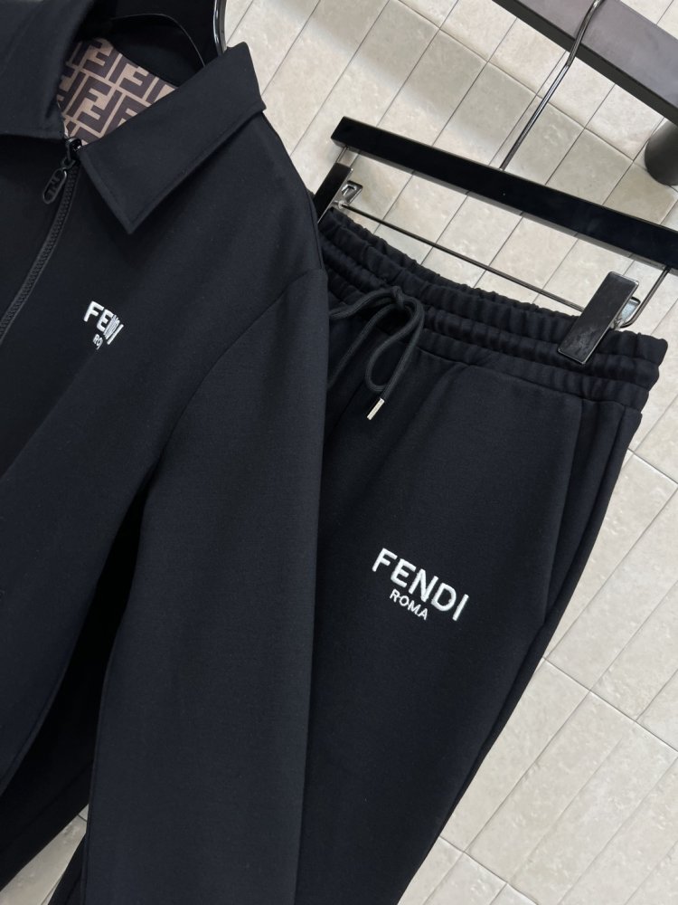 Костюм спортивный женский фото 6