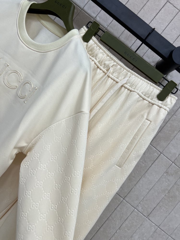 Костюм спортивный женский фото 6