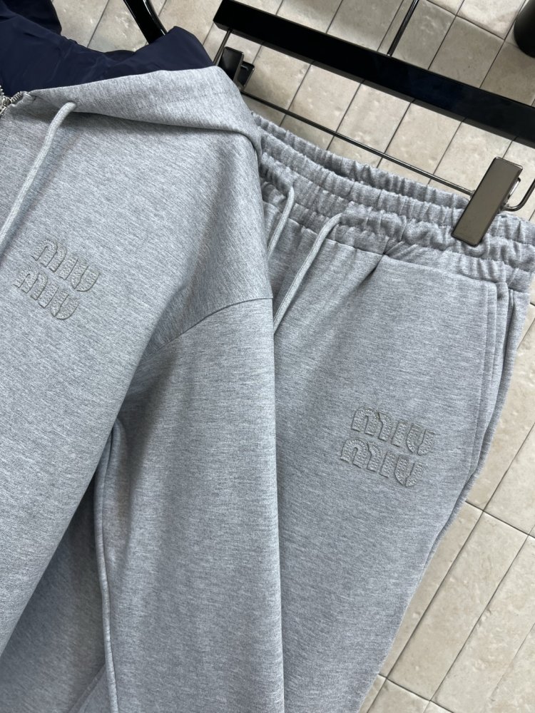 Костюм спортивний жіночий фото 6