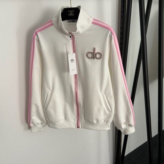 Костюм спортивный женский фото 6