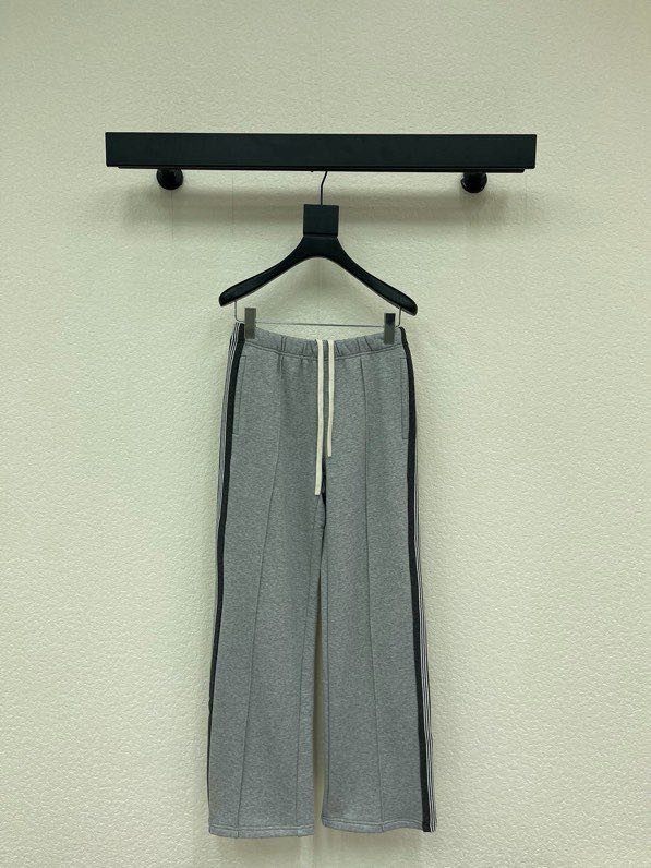 Костюм спортивный женский фото 6