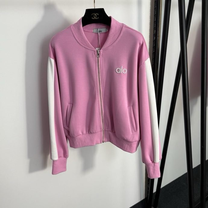 Костюм спортивный женский фото 7