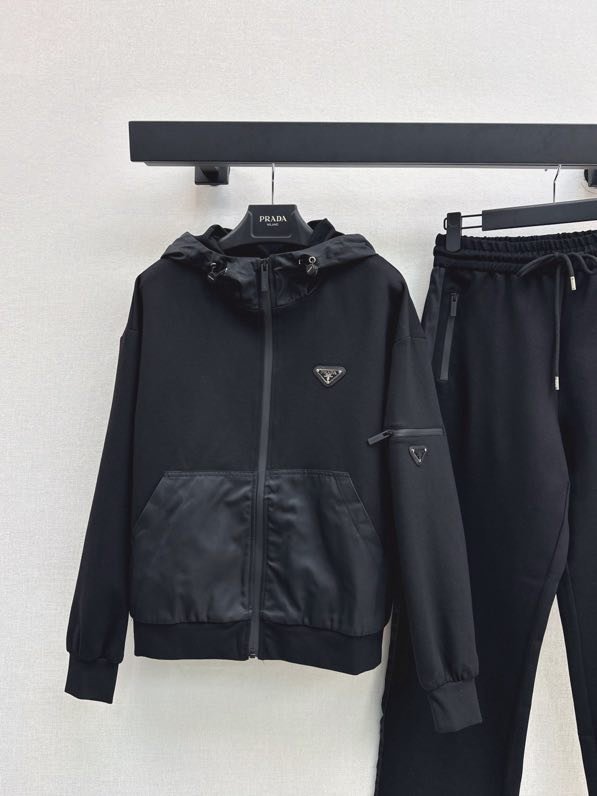 Костюм спортивный женский фото 7