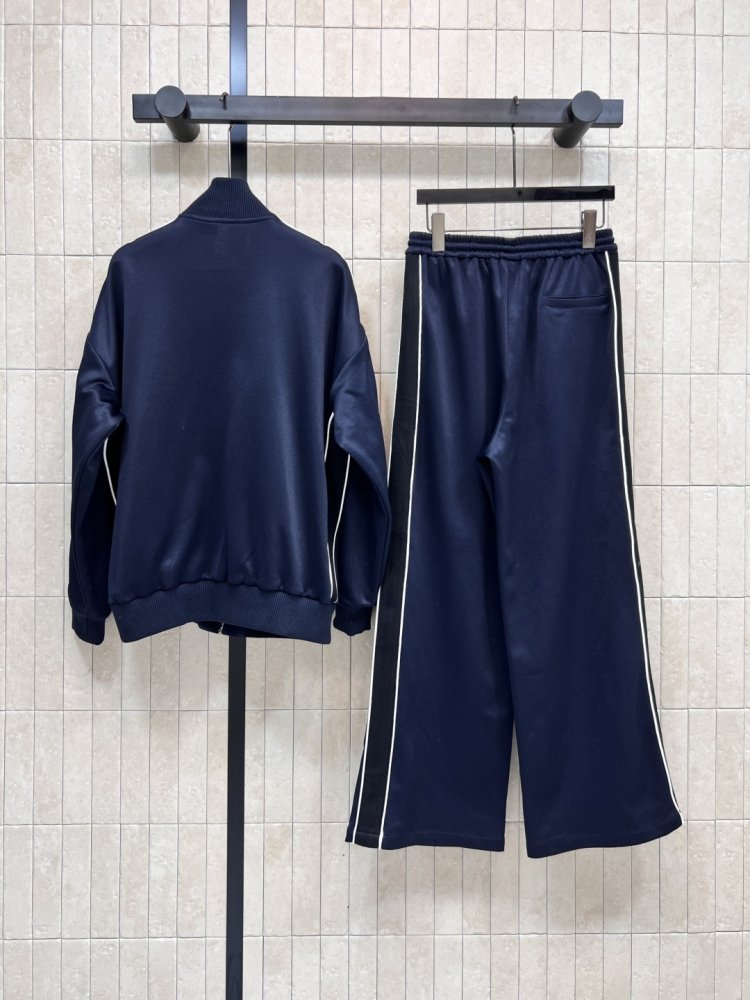 Costume sports female фото 7