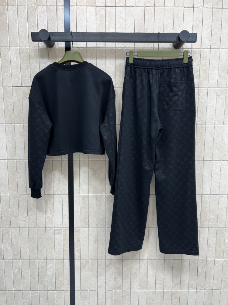 Костюм спортивный женский фото 7