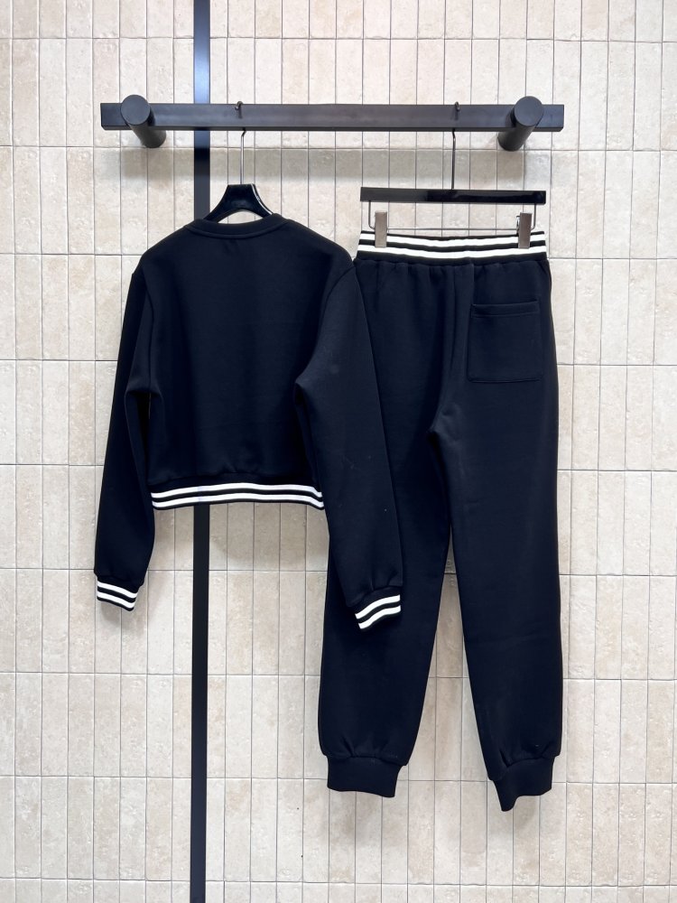 Костюм спортивний жіночий фото 7