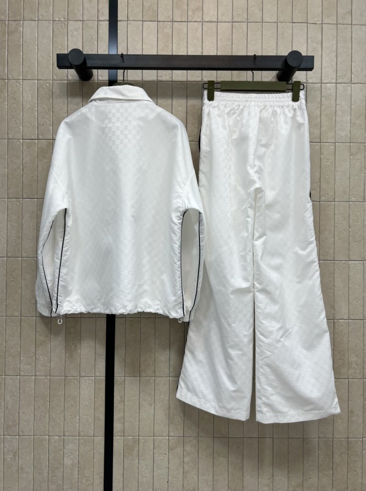 Костюм спортивный женский фото 7