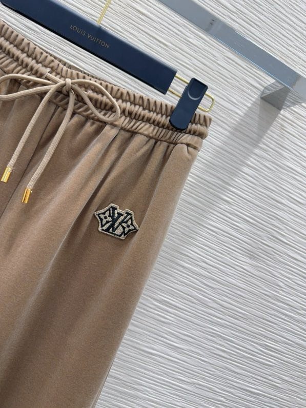 Костюм спортивный женский фото 7