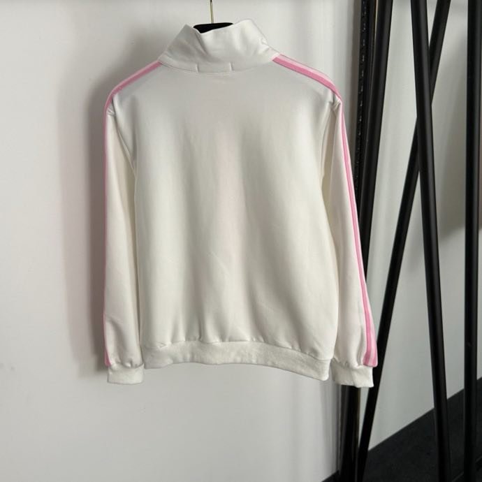 Костюм спортивный женский фото 7