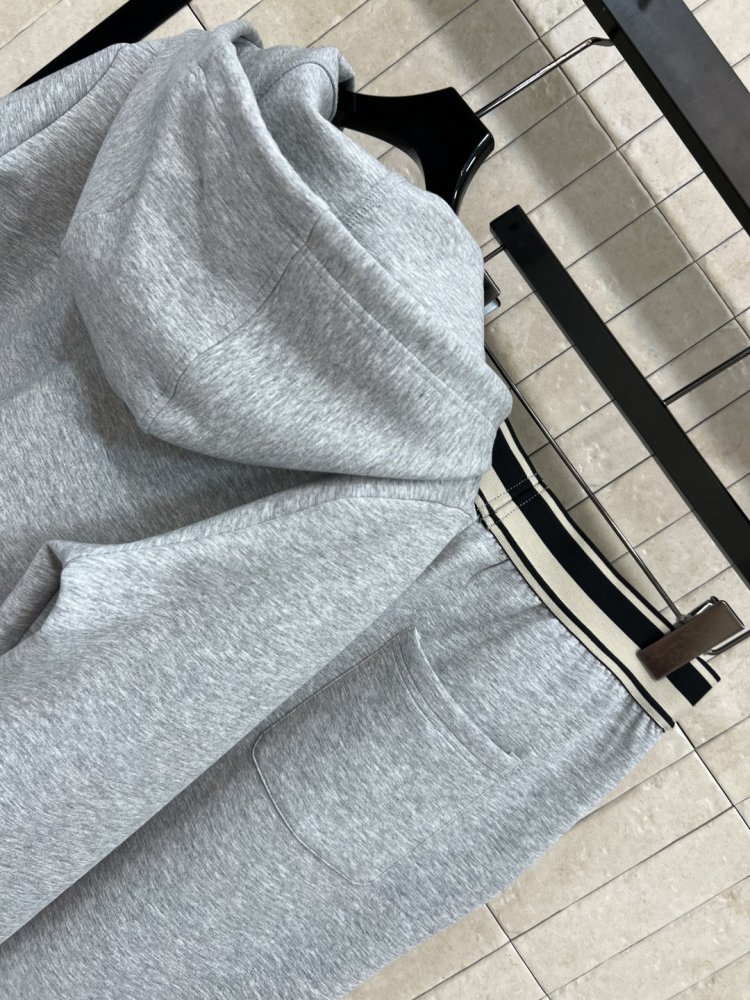 Костюм спортивный женский фото 8