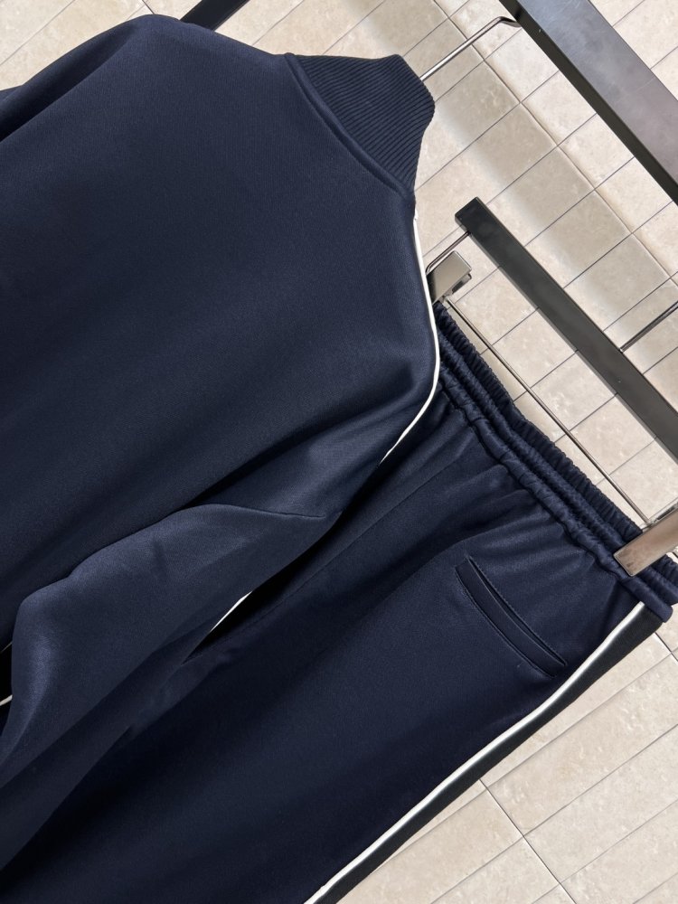 Costume sports female фото 8