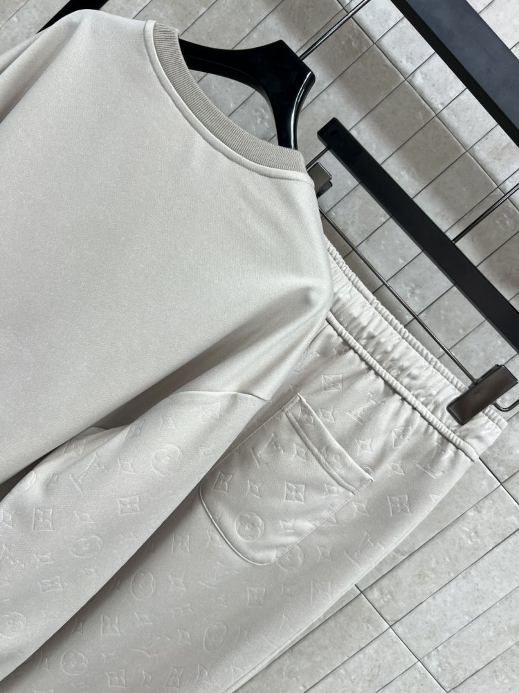 Костюм спортивный женский фото 8