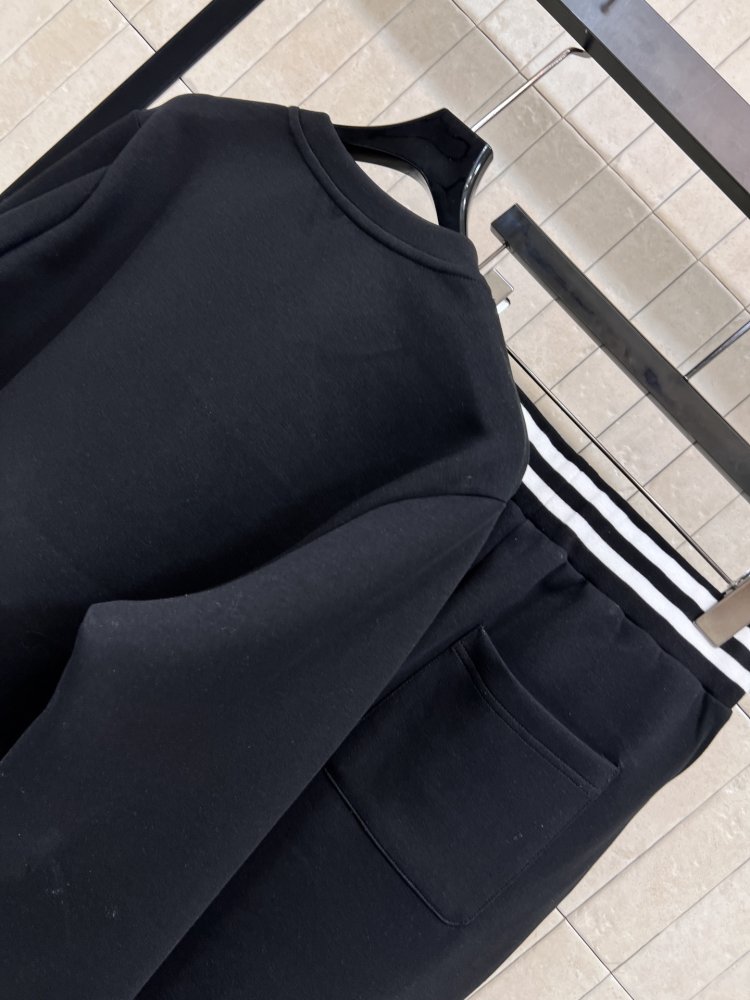 Костюм спортивний жіночий фото 8