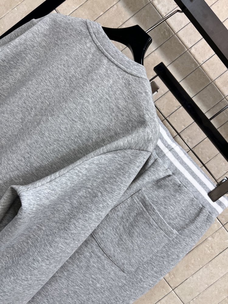 Costume sports female фото 8