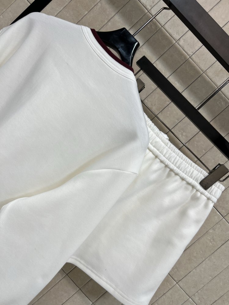 Костюм спортивный женский фото 8