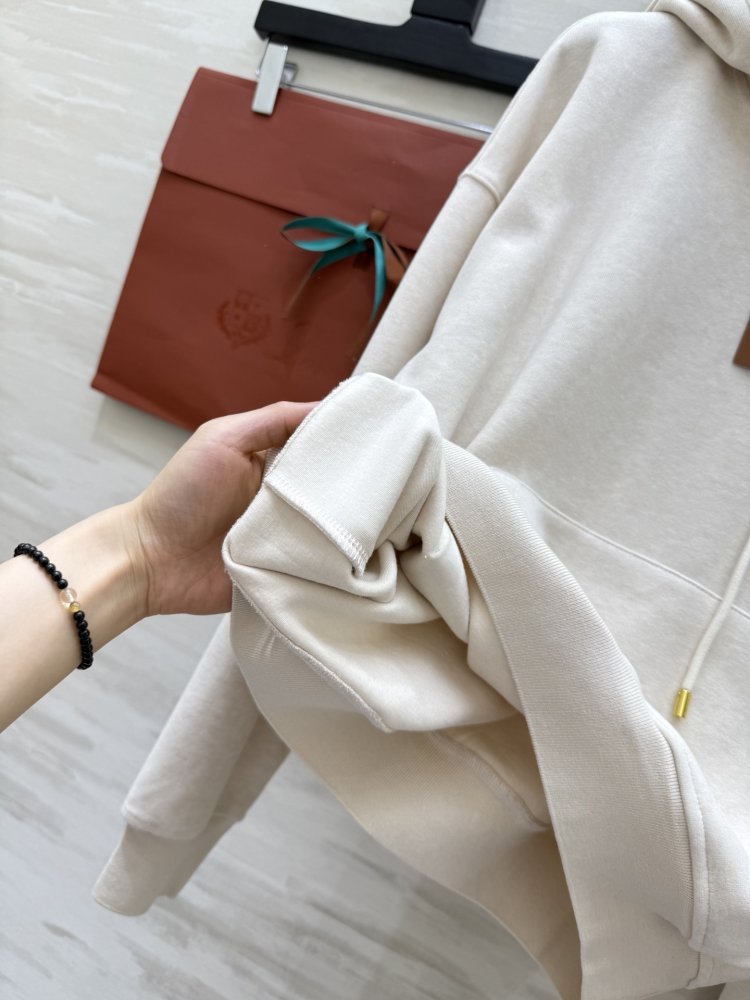 Costume sports female фото 8