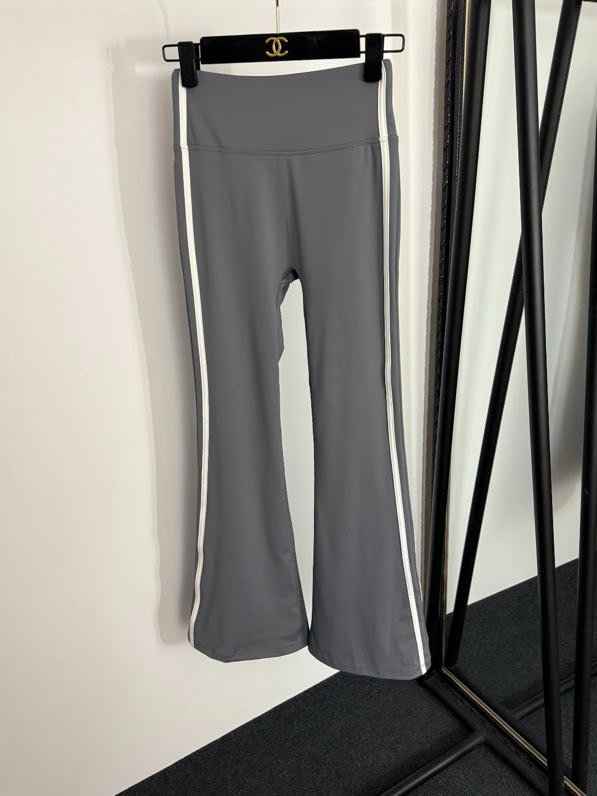 Костюм спортивный женский фото 9