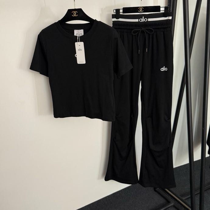 Костюм спортивный женский фото 9