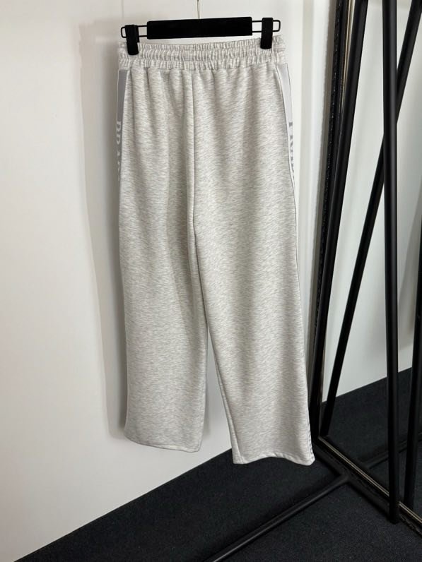 Костюм спортивный женский фото 9