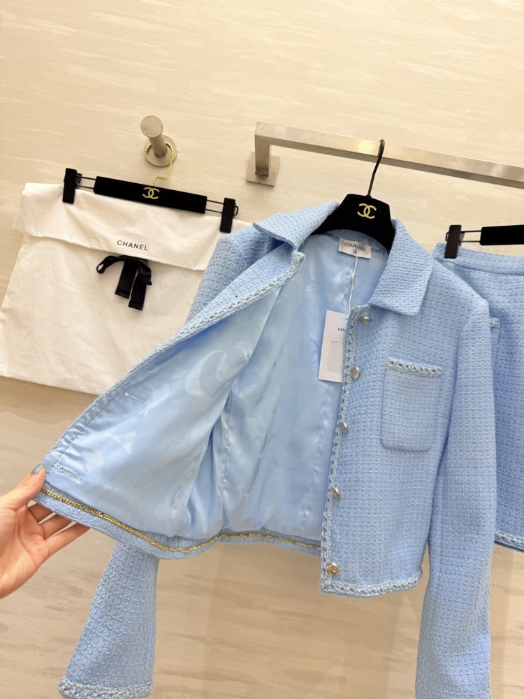 Костюм твидовый женский (пиджак и юбка) фото 4